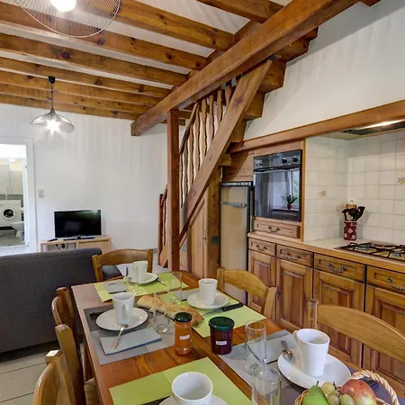 Au Calme Avec Terrasse, Bbq, Ping-pong, Rando/vtt, Proche St-bonnet-le-chateau, Wifi Gratuit - Fr-1-496-122 度假居 Apinac